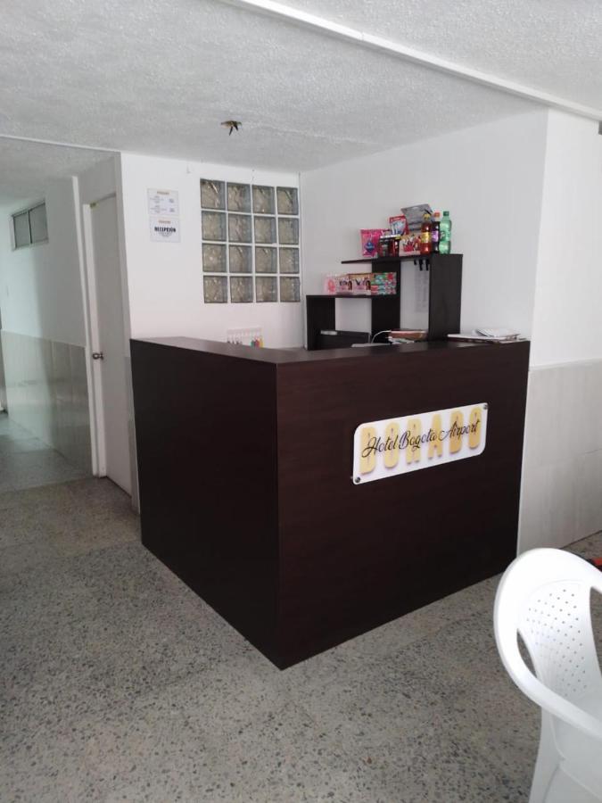 Hotel Bogota Airport Dorado Екстериор снимка