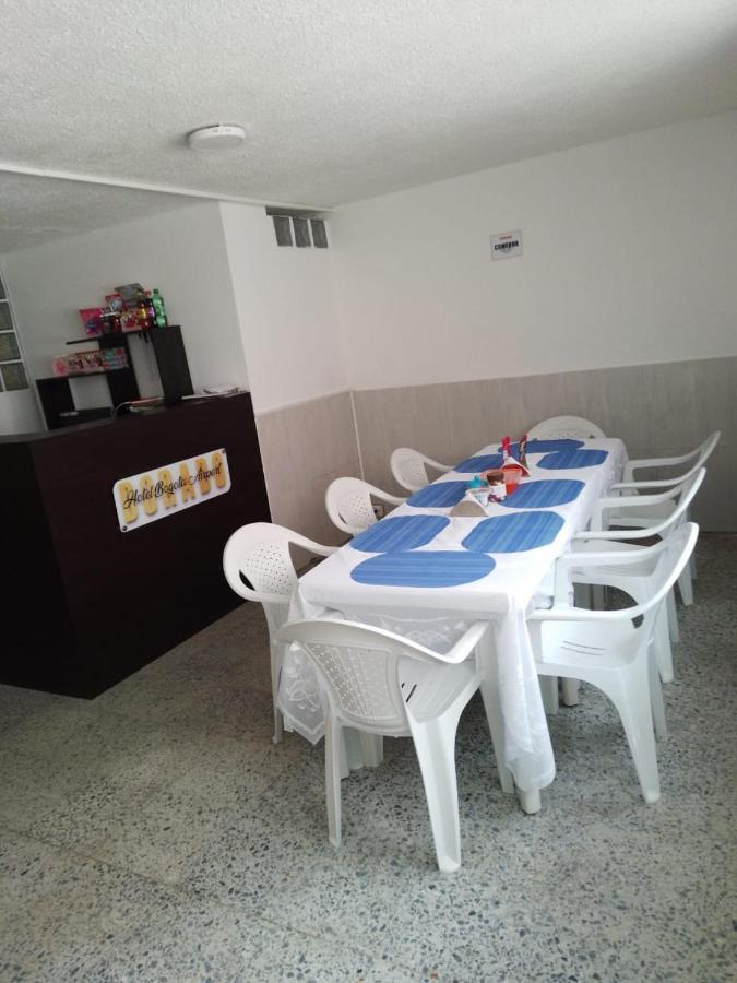 Hotel Bogota Airport Dorado Екстериор снимка